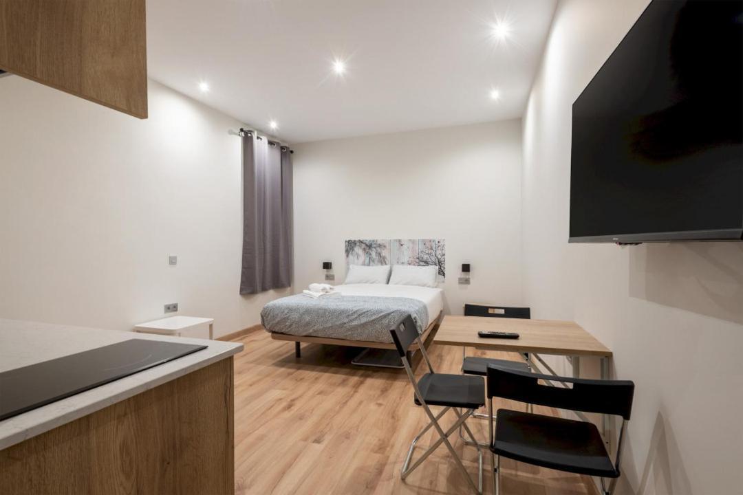1 Bedroom 1 Bathroom Furnished - Justicia - Modern - Mintystay Мадрид Экстерьер фото
